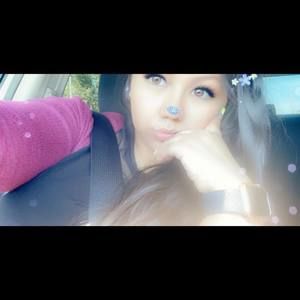 Meet your Posher, Vicky